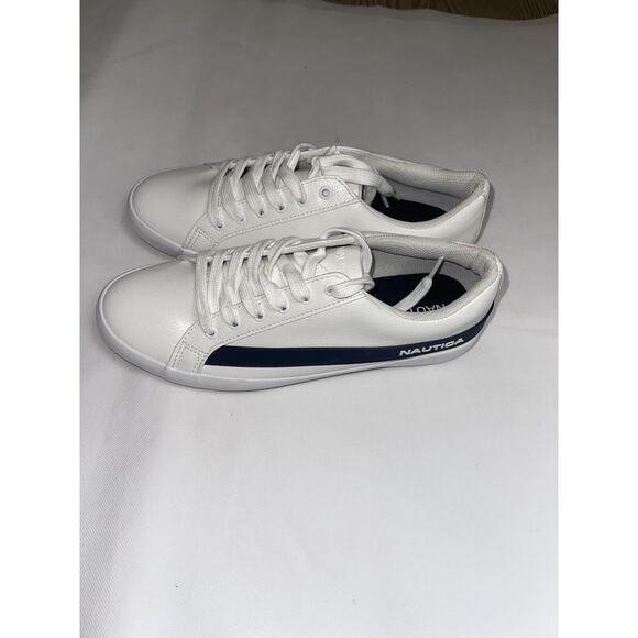 Nautica Endesha Sz 8.5 Low Top Sneakers Shoe White Navy Women’s Fashion‎ NEW - Picture 3 of 10